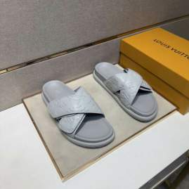 Picture of Louis Vuitton Slippers _SKULVsz38-44hnx04101513